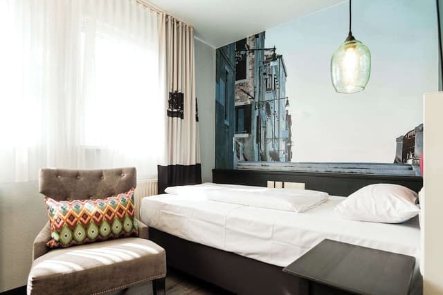 Comfort Room, 1 Twin Bed