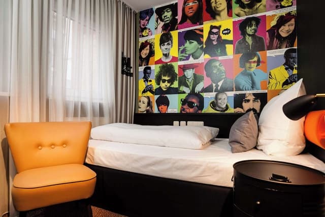 Comfort Room, 1 Twin Bed