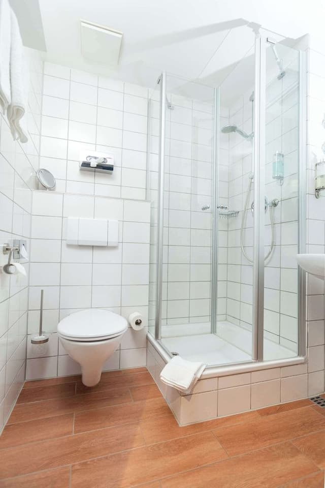 Comfort Room, 1 Twin Bed
