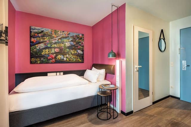 Comfort Room, 1 Twin Bed