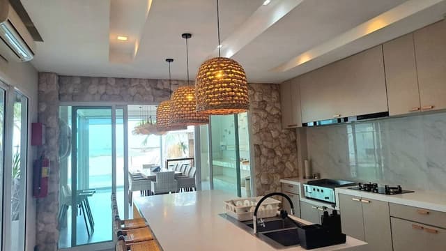 Luxury 7-Bedroom Beachfront Villa