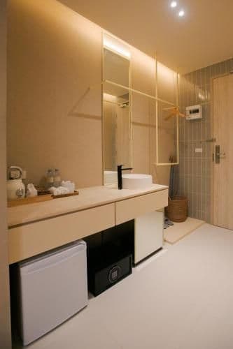 Pool Access Twin Room
