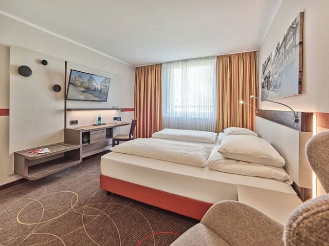 Executive Room, 2 Twin Beds, River View