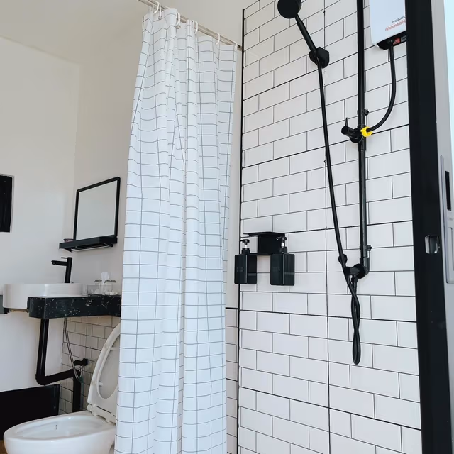 Deluxe Pool View Room