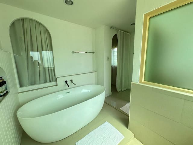 VIP Deluxe Room