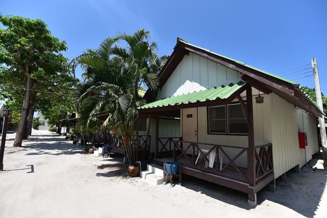 Fan cottage