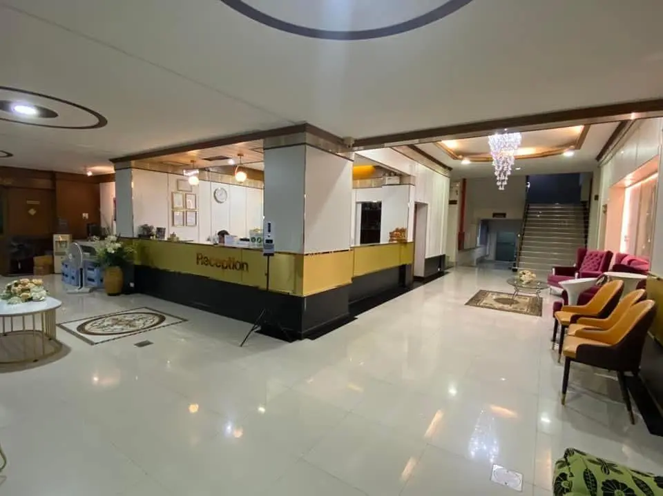 โรงแรม เจอาร์ดี แกรนด์เพลส ลพบุรี โรงแรม เจอาร์ดี แกรนด์เพลส ลพบุรี