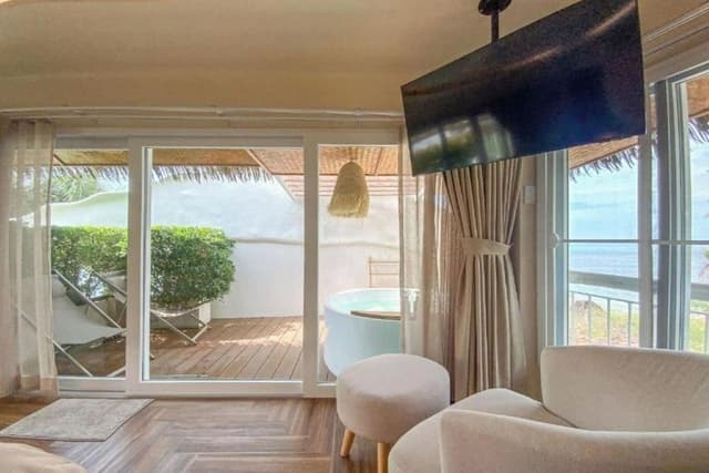 Family Room, Beach View