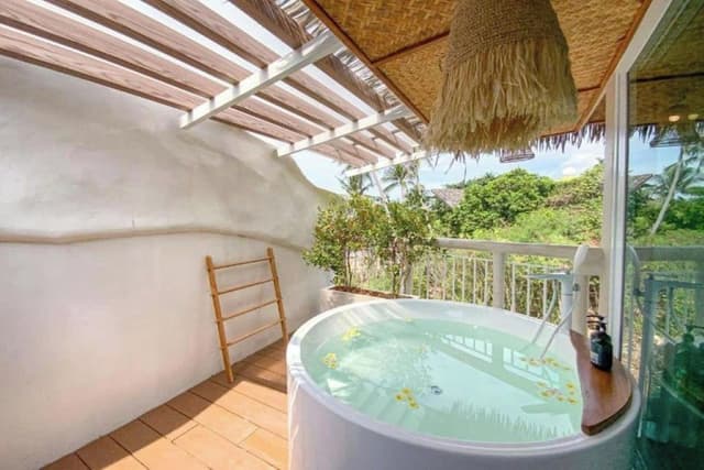 Family Room, Beach View