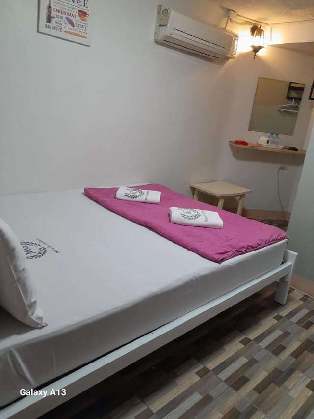 Single bed room