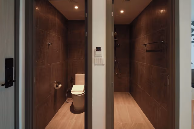 Deluxe Triple Room, City View