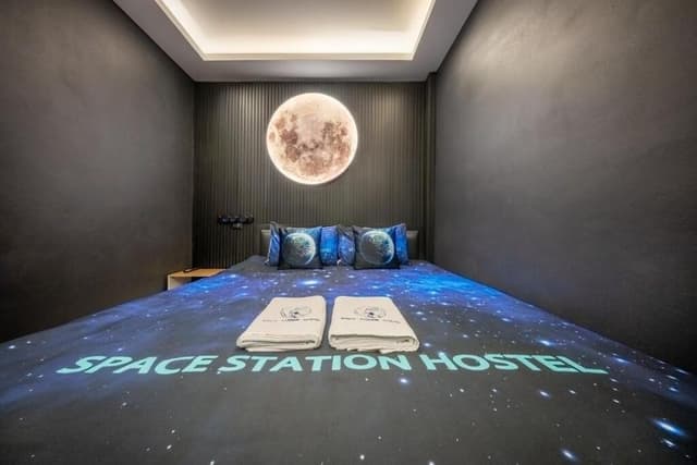Standard King Room With Private Bathroom