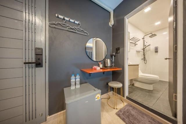 Superior Twin Room With Private Bathroom