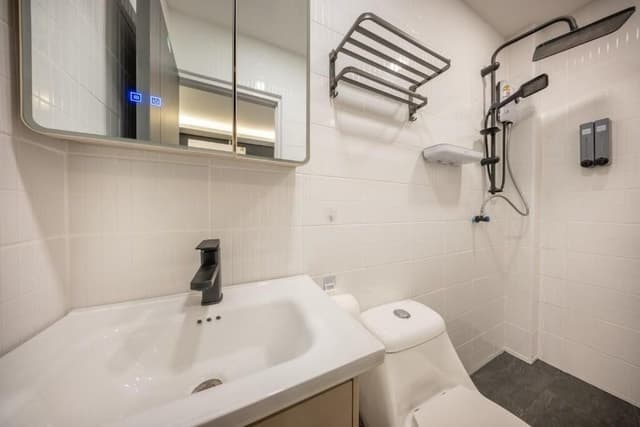 Standard King Room With Private Bathroom