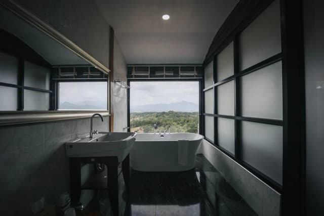 Deluxe Home