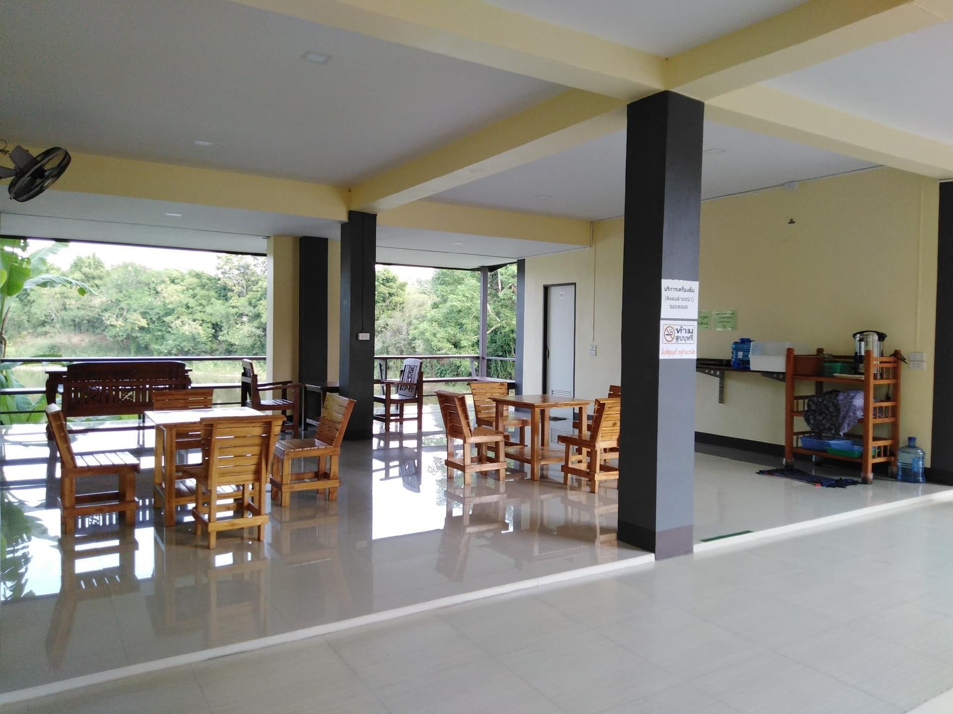 โรงแรมธนกฤต โรงแรมธนกฤต
