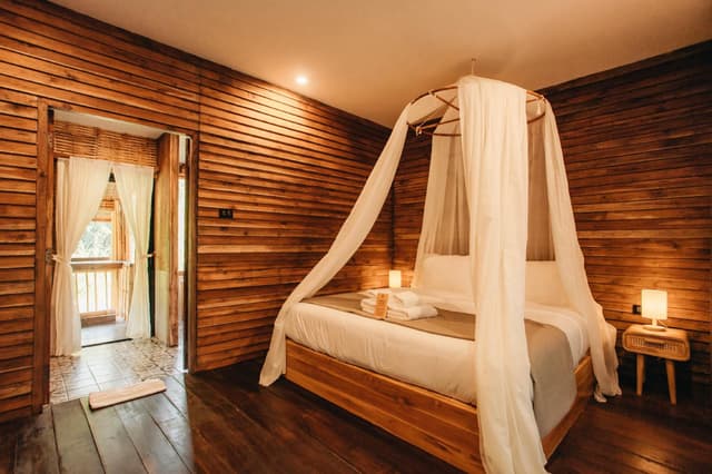 Family Room with Bathtub