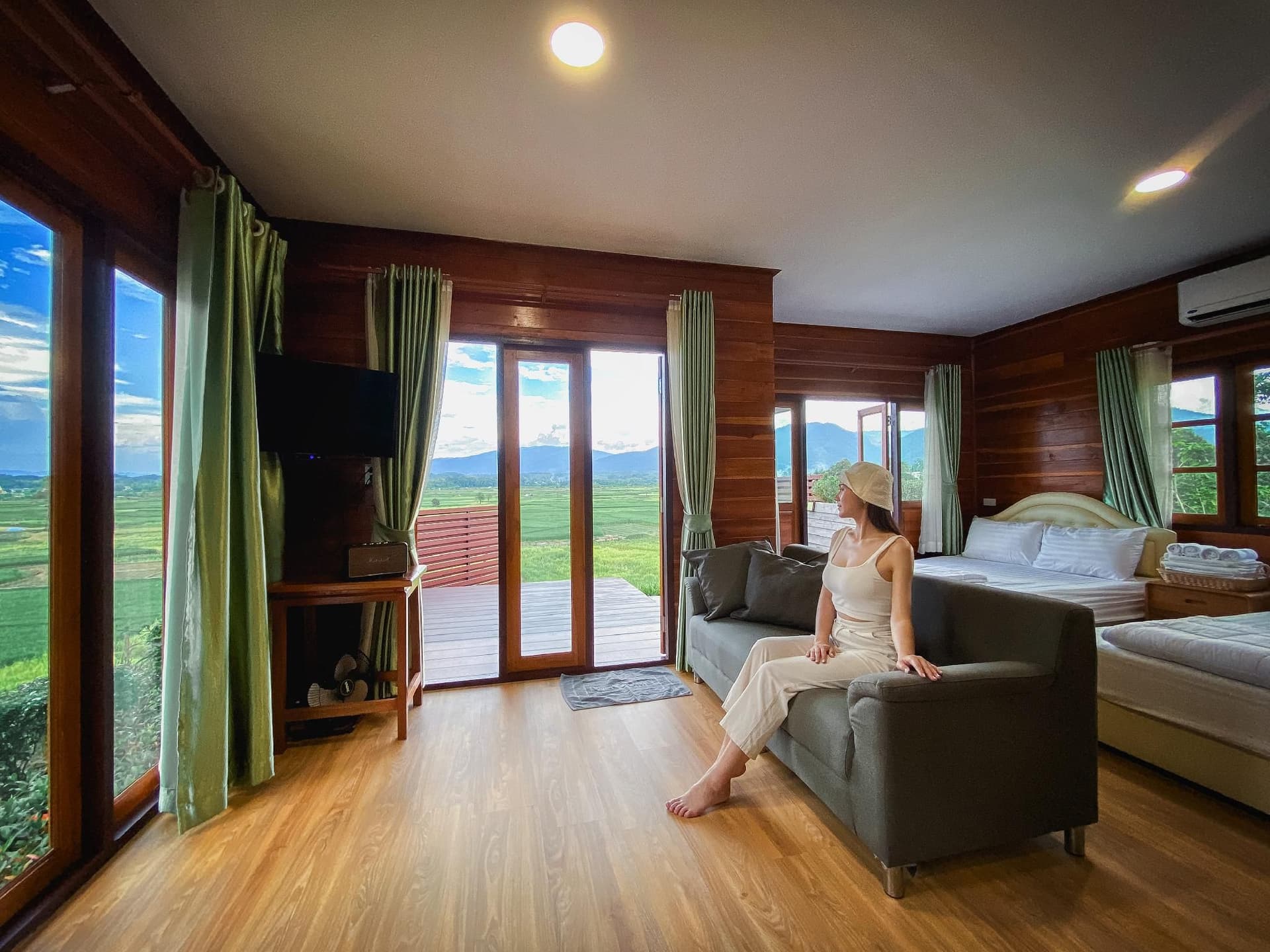 BAAN SUAN KHUN JA บ้านสวนคุณย่า