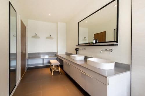 Junior Suite with Bathtub
