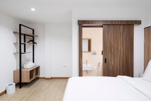 Deluxe Double Room - No Window