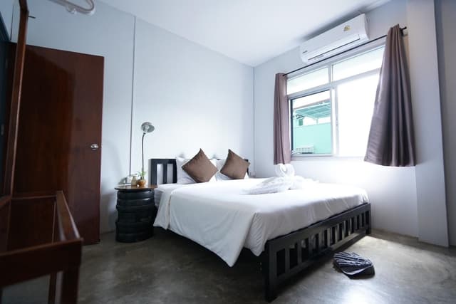 Double Room with Shared Bathroom