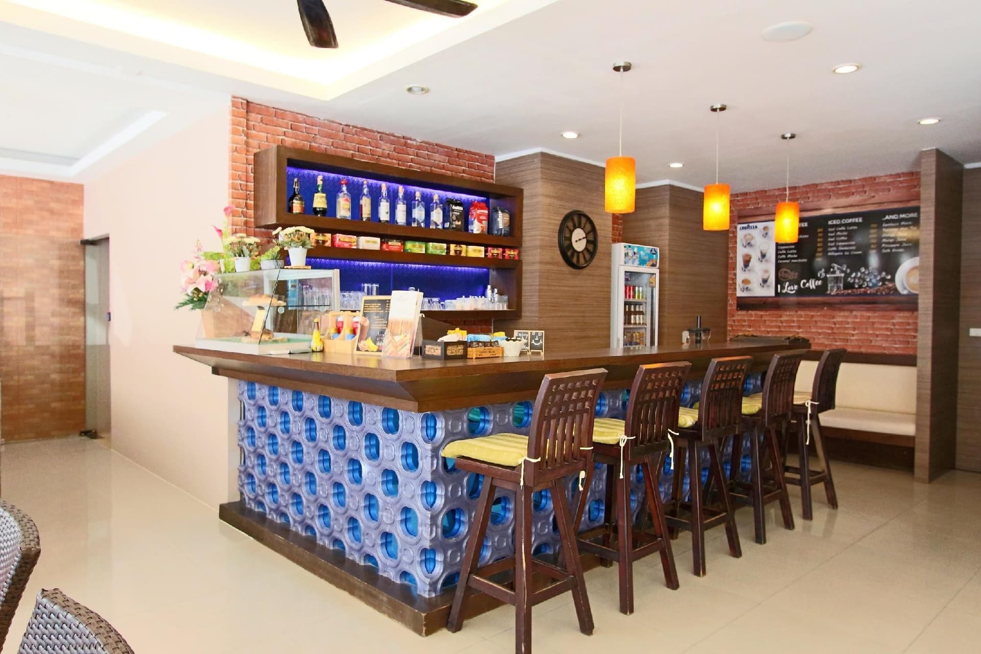 GN Capsule Hostel Patong