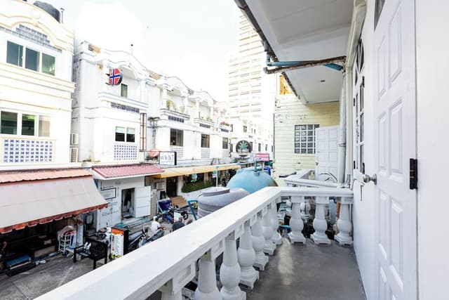 Standard Shared Dormitory, City View