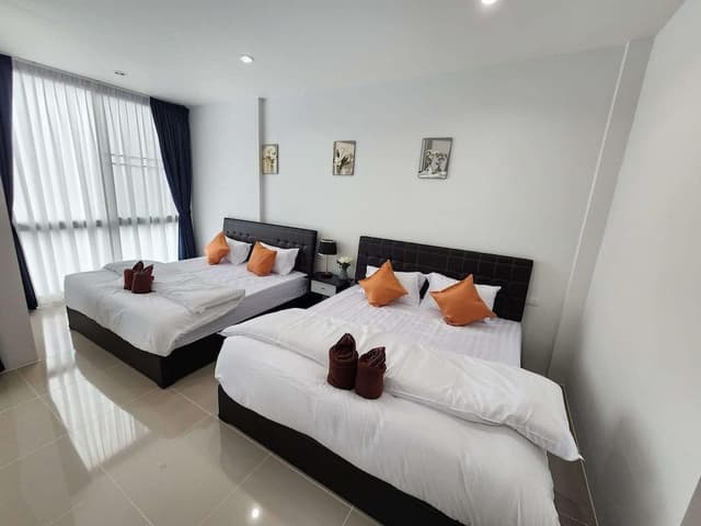 Deluxe Suite, Balcony, City View
