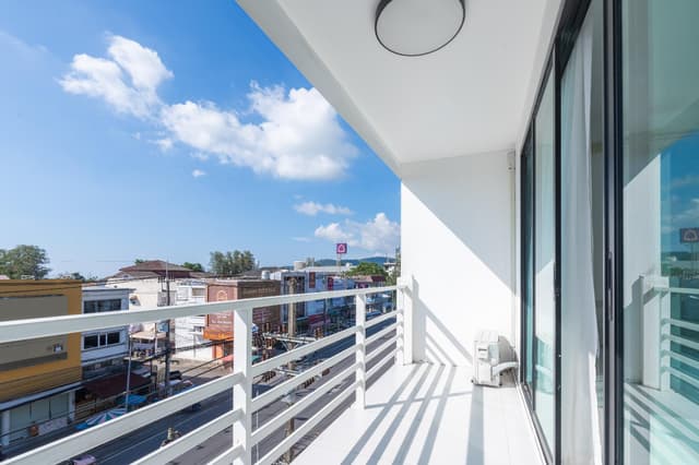 Standard Balcony