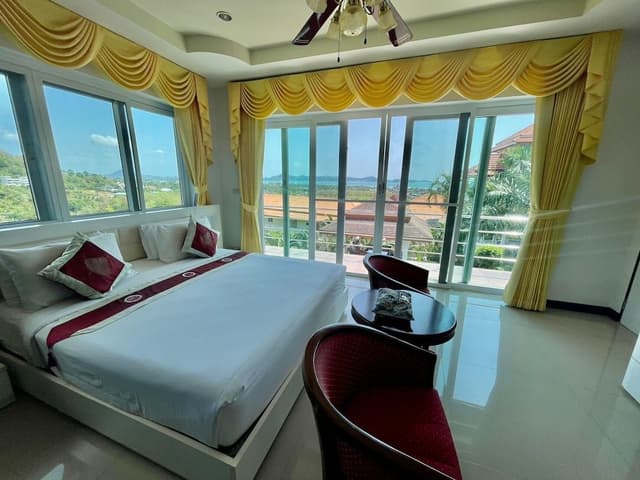 Seaview Deluxe with Jacuzzi