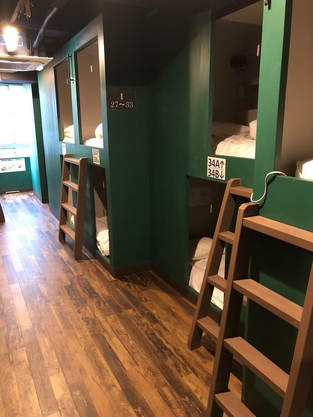 Shared Dormitory, Women only