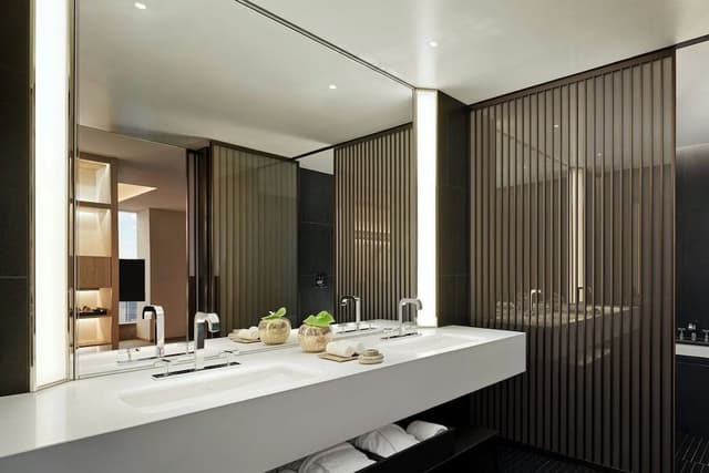 Superior Suite, 1 Bedroom (View)