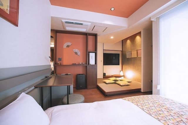 Deluxe Double or Twin Room