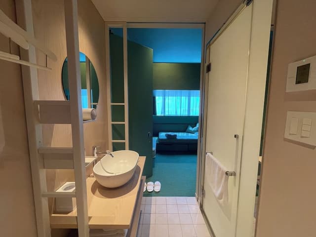 [Green] Connecting Room A, Non Smoking