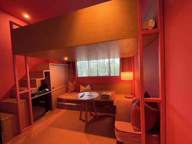 [Pink] Loft Room A, Non Smoking