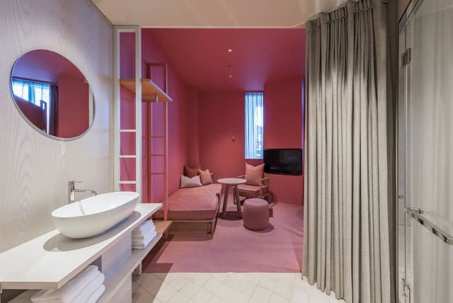 [Pink]  Premier Loft Room, Non Smoking