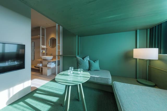 [Green] Connecting Room A, Non Smoking