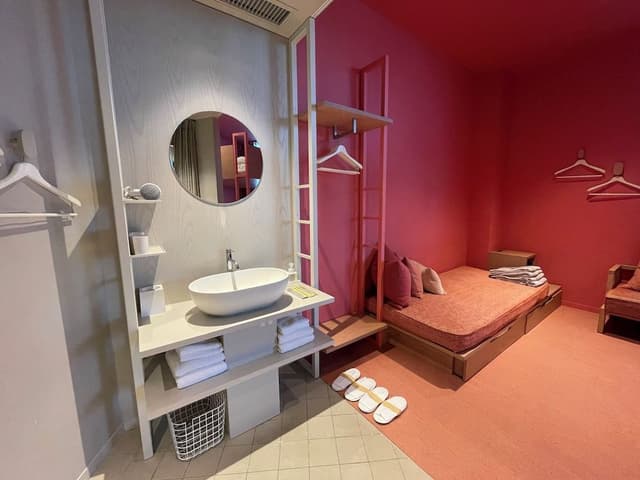 [Pink]  Premier Loft Room, Non Smoking