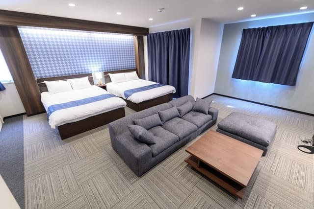 Standard Family Room (401)