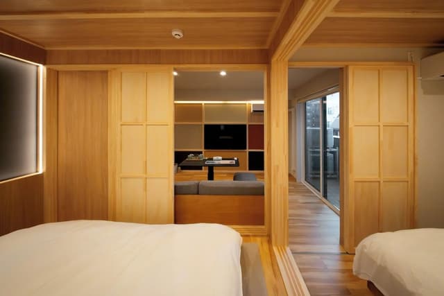 Standard Family Room (501)