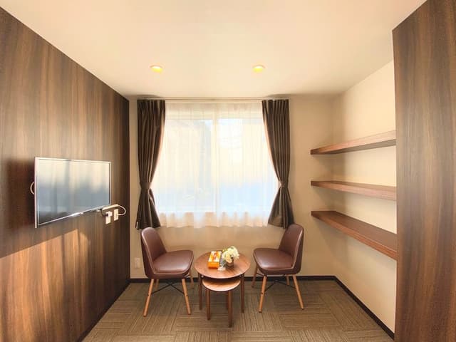 Economy Twin Room (201)