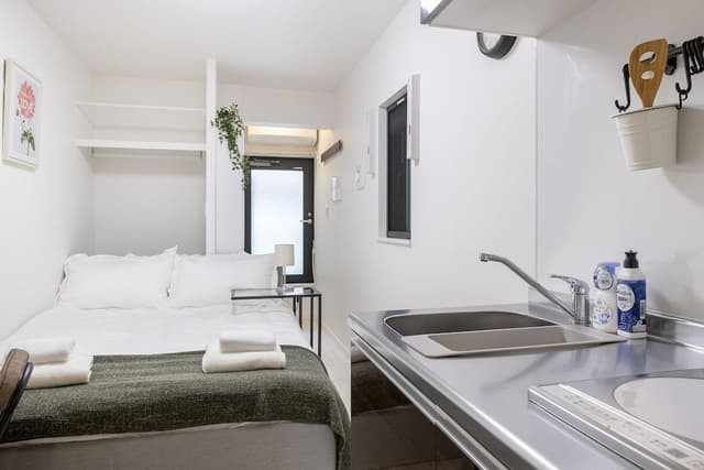 City Double Room, Non Smoking (402)