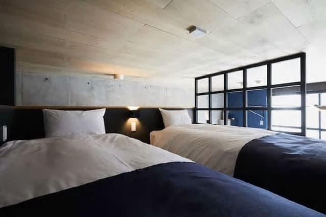 Duplex Quatro Room