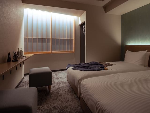 High Floor Two-Bedroom Suite Non-smoking