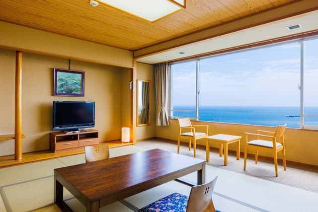 [Ocean View] Japanese B (With toilet) (Non-smoking)