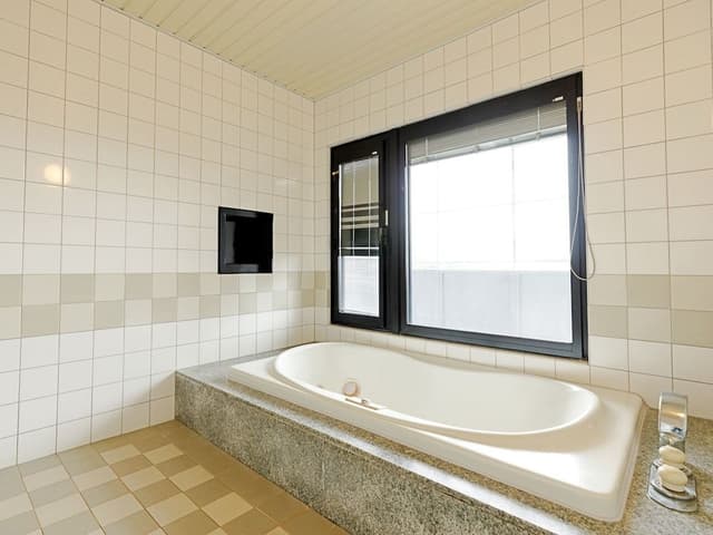 Moderate Twin Room, Ocean V, Higher floor, Non Smoking