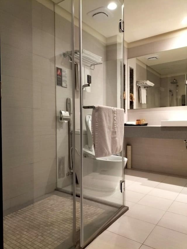 Business Single (No bathtub)