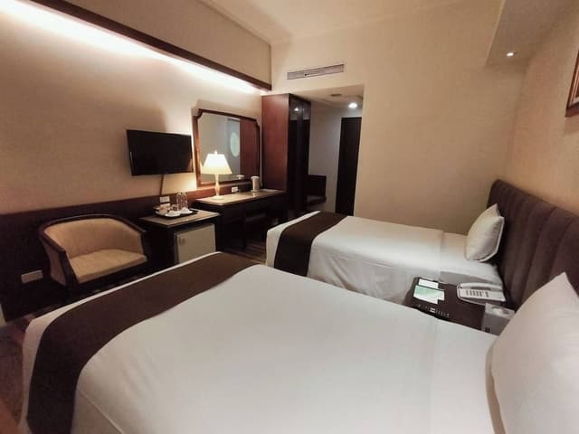 Elegance Section Standard Twin