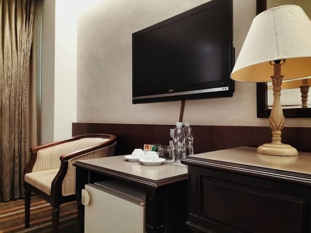 Elegance Section Standard Twin