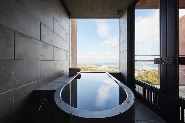 KING with Semi Open-Air Bath, 47sqm, non-smoking